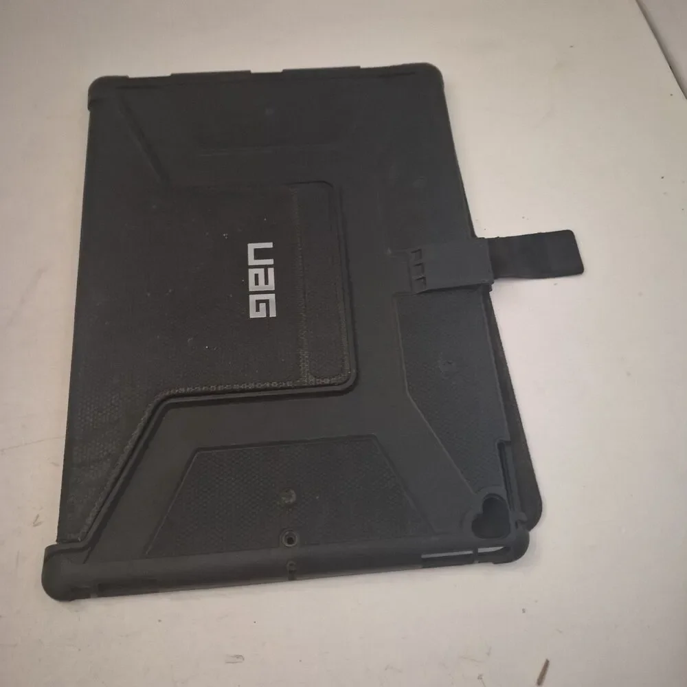 Urban Armor Gear UAG Metropolis Case For Apple iPad Pro 11